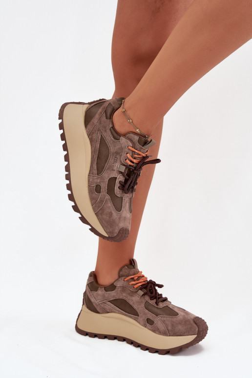 Pele À modalo de tênis com uma plataforma Feminino Big Star SS274627 HI-POLY SYSTEM bege