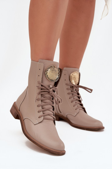 Botins de couro femininos com saltos largos e detalhes dourados Zazoo 3084 areia 2