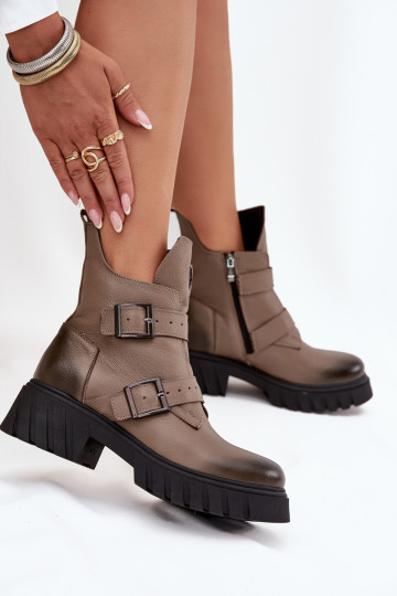 Botas de couro forradas para mulheres com fivelas e detalhes adornados, Zazoo 60482, cor areia