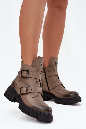 Botas de couro forradas para mulheres com fivelas e detalhes adornados, Zazoo 60482, cor areia 2
