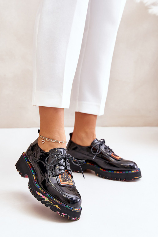 com efeito verniz sapato Feminino com atacadores Artiker 55C0499 cor preta