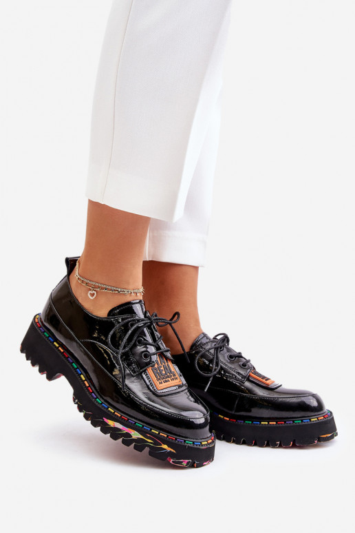 com efeito verniz sapato Feminino com atacadores Artiker 55C0499 cor preta