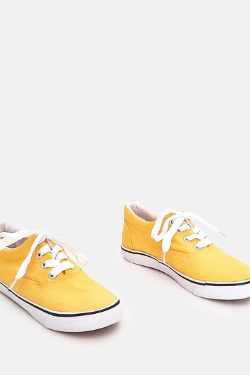 Tênis infantis amarelos com...