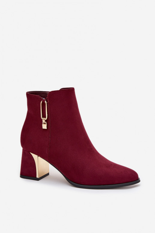 Botas femininas bordo com detalhes em dourado "Kalivra" Botas femininas bordo com detalhes em dourado "Kalivra"