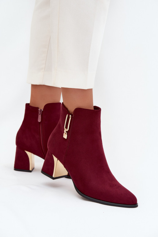 Botas femininas bordo com detalhes em dourado "Kalivra" Botas femininas bordo com detalhes em dourado "Kalivra"