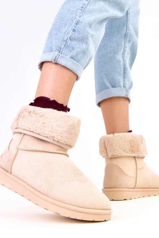 Botas de neve na cor areia com pele e...