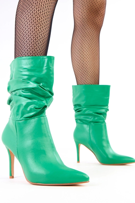 Botas de borracha envernizadas na cor...