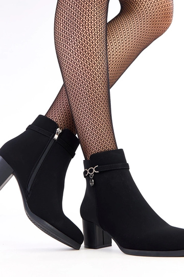 Botas pretas com fivela decorativa em couro ecológico Vernona