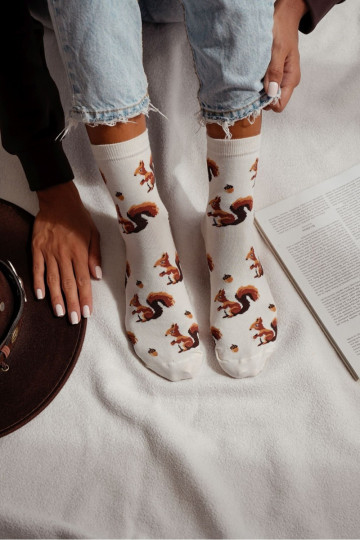 Meias Feminino Esquilos I Orzechy cor de marfim