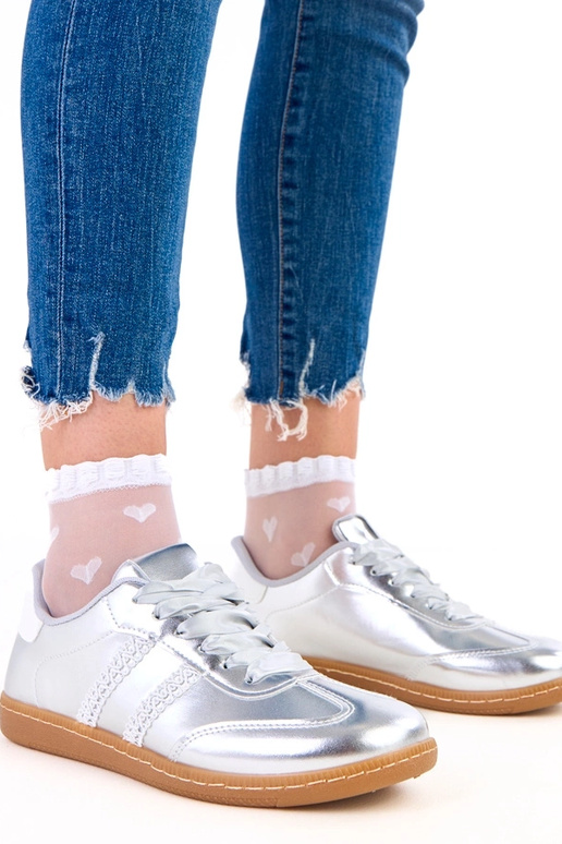 Tênis femininos prateados com...