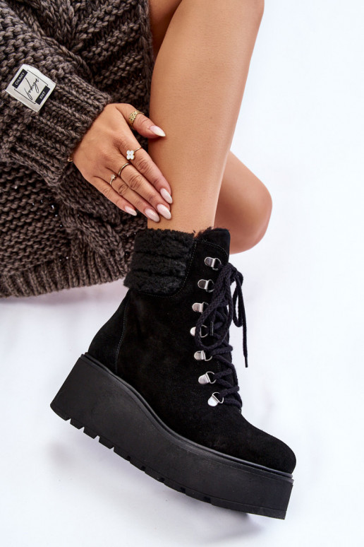 Feminino Sapatos de camurça Em uma cunha cor preta Lemar Meniko