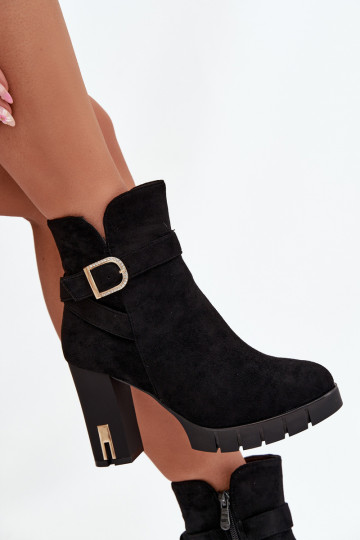 aquecimento Botas femininas com fivelas cor preta Nolivira