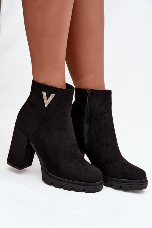 Botas femininas aquecimento com salto Com decorações Detalem cor preta Briella