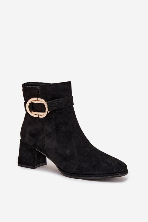 Botas femininas com fivelas douradas cor preta Calissa