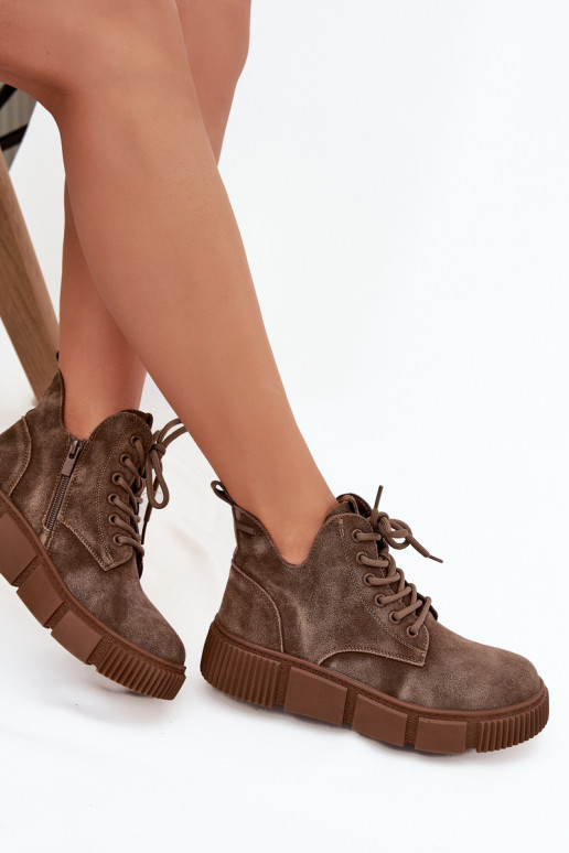 de camurça sapatos de salto baixo para mulheres com uma plataforma Big Star SS274594 bege