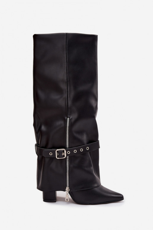 Bota feminina de cano longo slip-on com saltos e saltos decorados em couro ecológico cor preta Jolivine Bota feminina de cano longo slip-on com saltos e saltos decorados em couro ecológico cor preta Jolivine