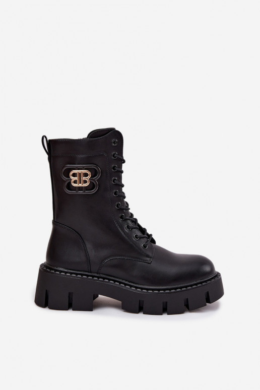 Bota feminina de cano curto forrada e com detalhes em ornamentos cor preta Melisse