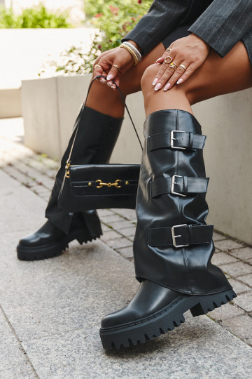 Botas femininas de cano longo acolchoadas com fivelas prateadas na cor preta "Isavine"