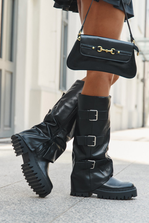 Botas femininas de cano longo acolchoadas com fivelas prateadas na cor preta "Isavine"