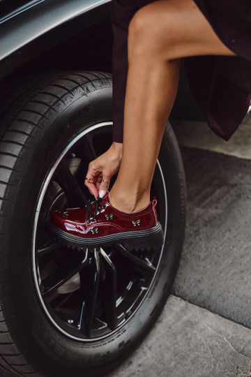 com efeito verniz Pele sapato FemininoPrzypinkami Artiker 57C0336 Borgonha