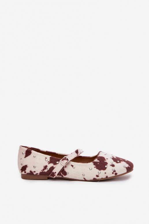 Bailarinas femininas decoradas com tiras em branco e marrom Olivisse Bailarinas femininas decoradas com tiras em branco e marrom Olivisse