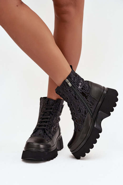 Pele Botas femininas com uma plataforma com escritos I Ozdobnym Detalem Artiker 57C2273 cor preta