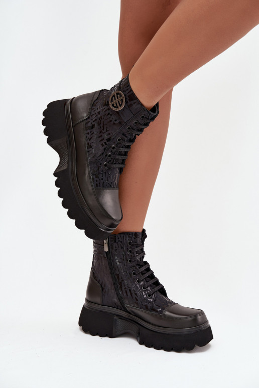 Pele Botas femininas com uma plataforma com escritos I Ozdobnym Detalem Artiker 57C2273 cor preta
