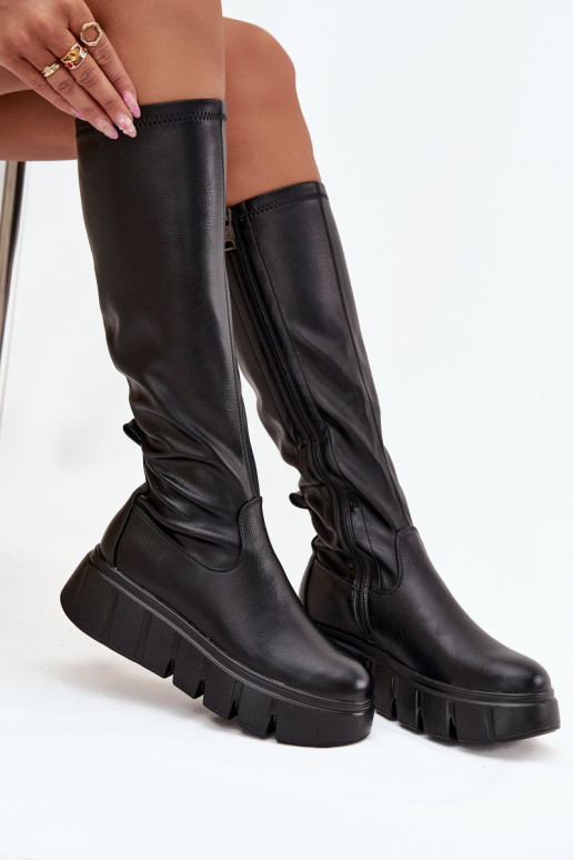 botas femininas com uma plataforma Casal o castelo Vinceza 58553 cor preta botas femininas com uma plataforma Casal o castelo Vinceza 58553 cor preta