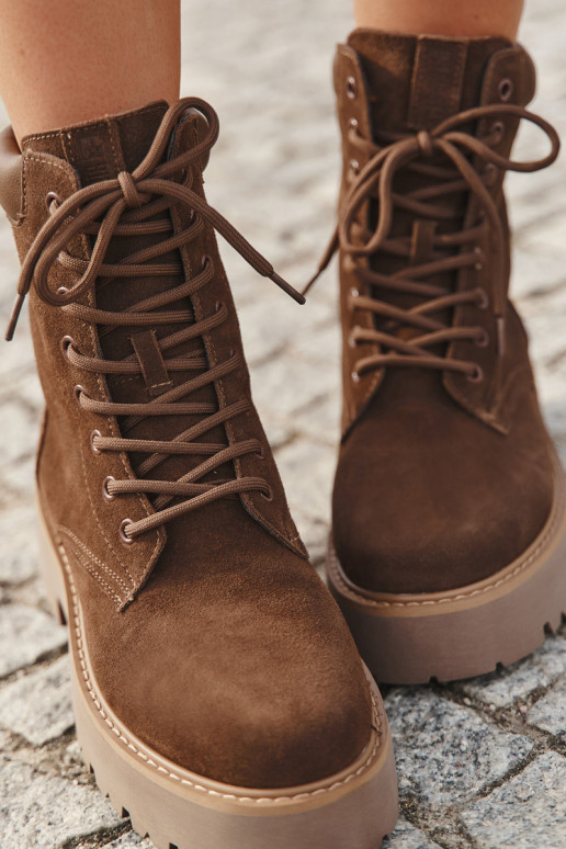 Botas femininas de camurça com cadarços Big Star SS274792 na cor marrom