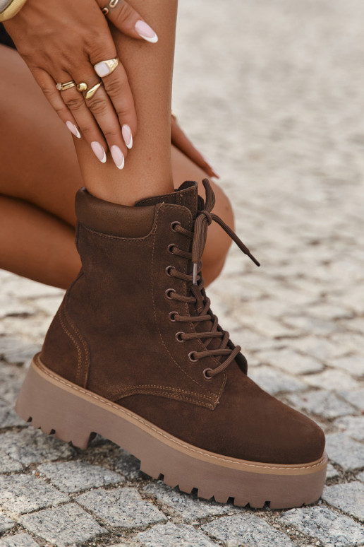 Botas femininas de camurça com cadarços Big Star SS274792 na cor marrom