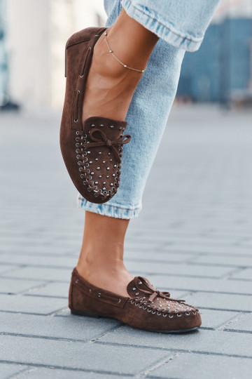 Mocassins femininos decorados em microfibra na cor marrom "Prissine"