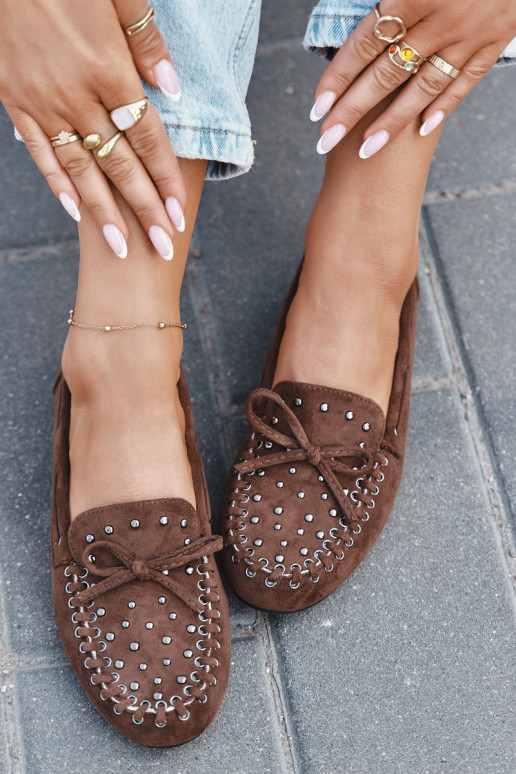 Mocassins femininos decorados em microfibra na cor marrom "Prissine" Mocassins femininos decorados em microfibra na cor marrom "Prissine"