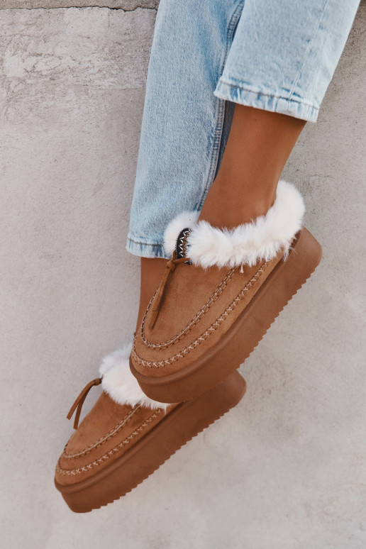 Botas femininas de neve com plataforma, pelagem e costuras na cor marrom "Kellina" Botas femininas de neve com plataforma, pelagem e costuras na cor marrom "Kellina"