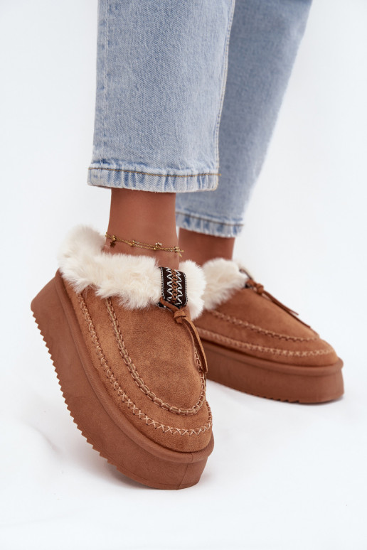 Botas femininas de neve com plataforma, pelagem e costuras na cor marrom "Kellina" Botas femininas de neve com plataforma, pelagem e costuras na cor marrom "Kellina"