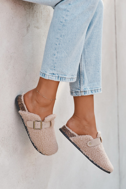 Chinelos femininas com pele "Typu Baranek", cor areia "Lorivine"