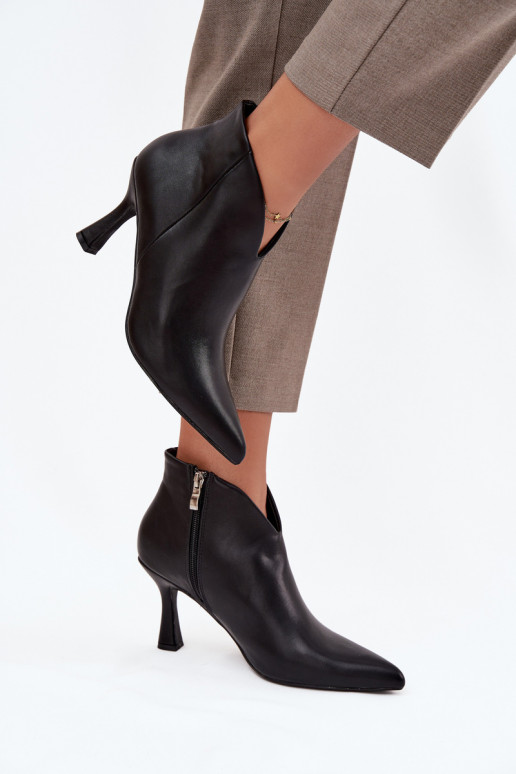 Sapatos femininos baixos pretos com saltos finos Jolivra Sapatos femininos baixos pretos com saltos finos Jolivra