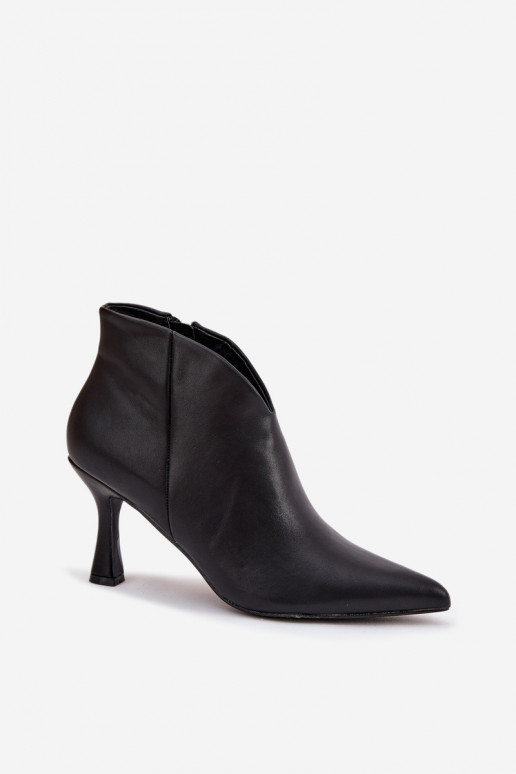 Sapatos femininos baixos pretos com saltos finos Jolivra Sapatos femininos baixos pretos com saltos finos Jolivra