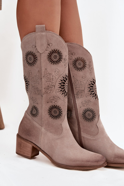 de camurça Pele botas femininas com elementos abertos Zazoo 3852 cor capuccino