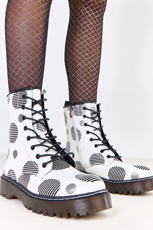 Białe traperki damskie na platformie...