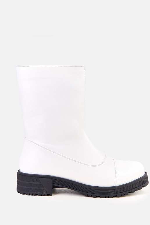 Białe botki damskie na płaskie... Białe botki damskie na płaskie...