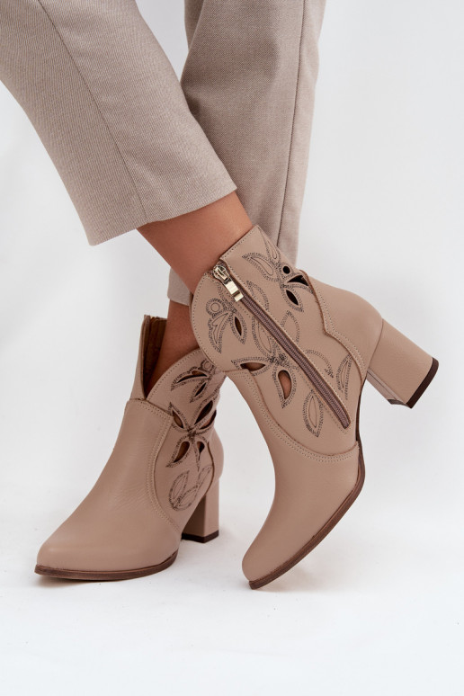 Pele com elementos abertos Botas femininas Zazoo 3647 cor de marfim