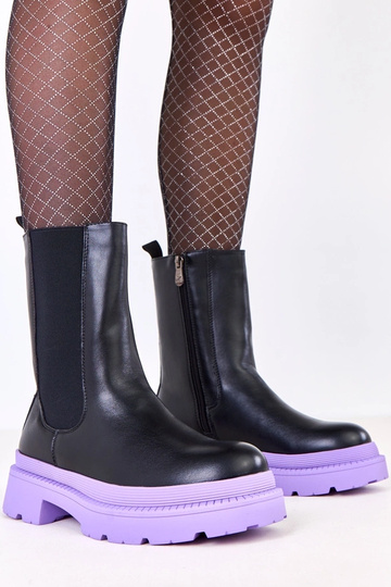 Czarne botki na fioletowej... 2