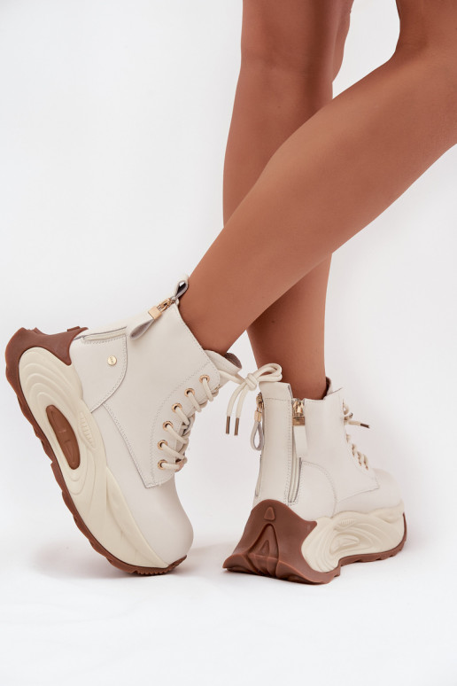 Pele aquecimento Botas femininas com uma plataforma GOE SS2N4300 cor de marfim