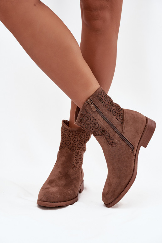 Botas femininas com salto largo com elementos abertos S.Barski HY52-530 cor marrom Botas femininas com salto largo com elementos abertos S.Barski HY52-530 cor marrom
