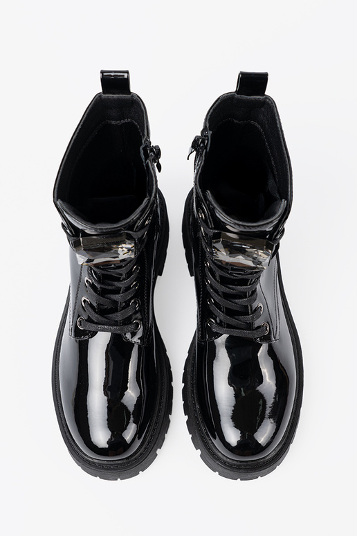 com efeito verniz amarrado Sapatos femininos cor preta com efeito verniz amarrado Sapatos femininos cor preta