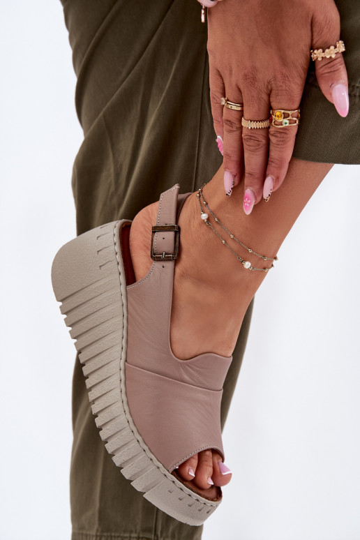 Sandálias femininasHabilitadoturalnej Skóry Em uma cunha Artiker 54C0788 bege Sandálias femininasHabilitadoturalnej Skóry Em uma cunha Artiker 54C0788 bege