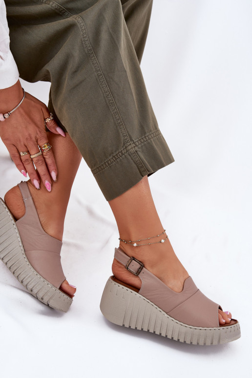 Sandálias femininasHabilitadoturalnej Skóry Em uma cunha Artiker 54C0788 bege Sandálias femininasHabilitadoturalnej Skóry Em uma cunha Artiker 54C0788 bege