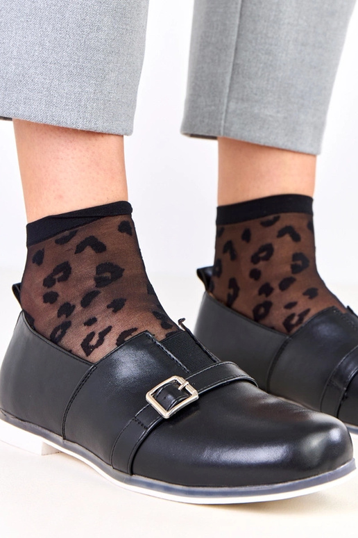 Botas femininas de cano curto pretas...