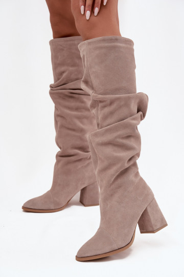 Botas longas enrugados de camurça natural com salto forrados Zazoo 4228 na cor areia 2