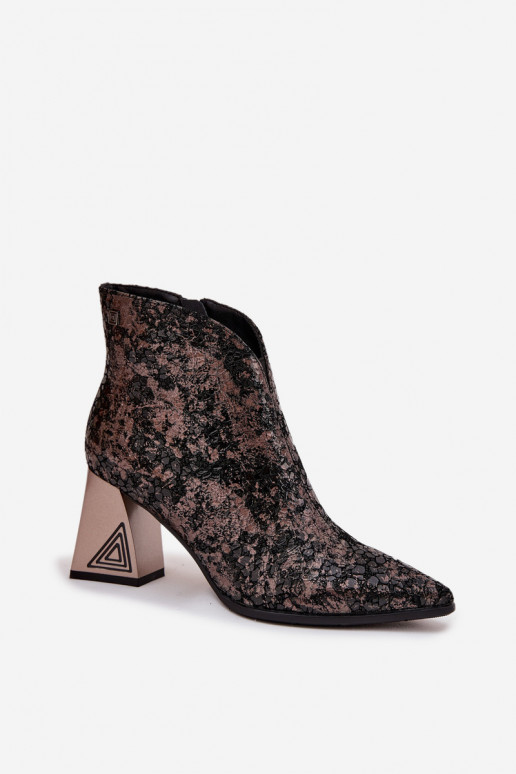 Pele Botas femininas D&A CR52-679 cor preta Pele Botas femininas D&A CR52-679 cor preta